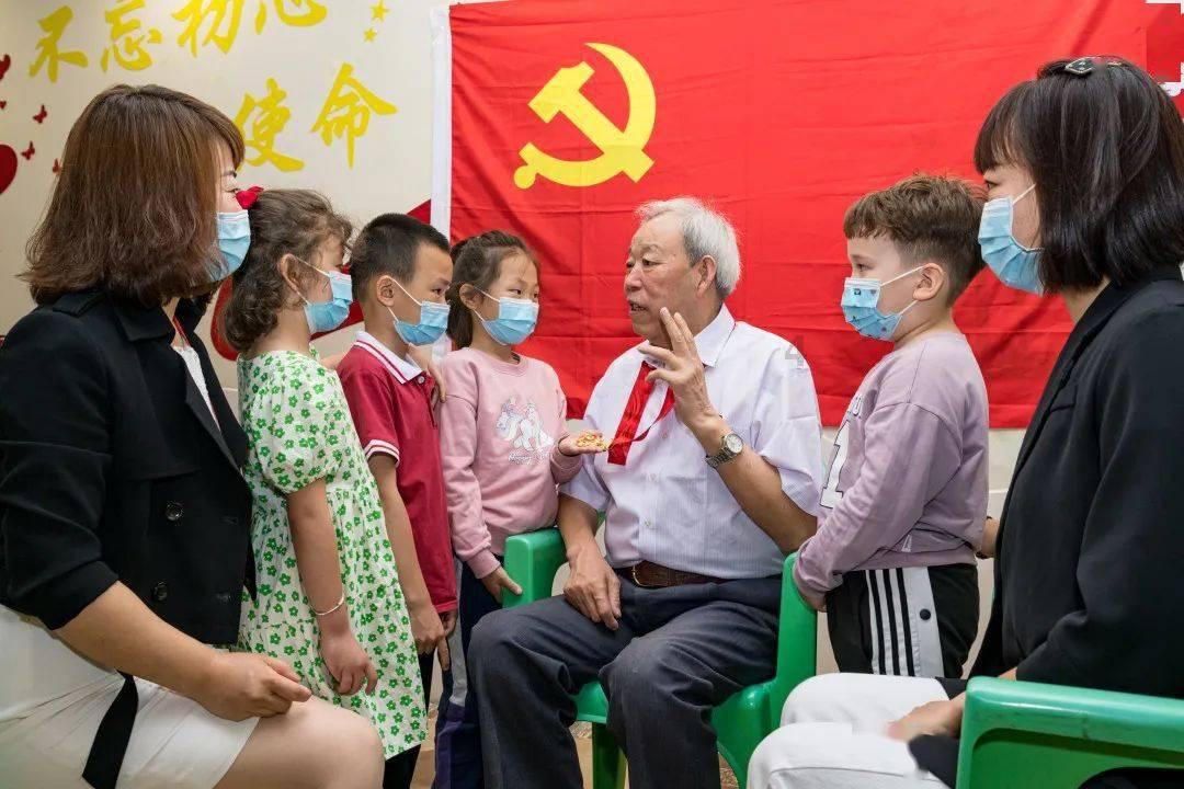 兴业“迎春杯”足球赛开踢
